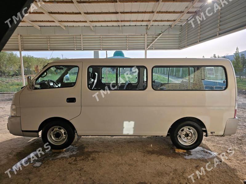 Toyota Hiace 2006 - 140 000 TMT - Векильбазар - img 8