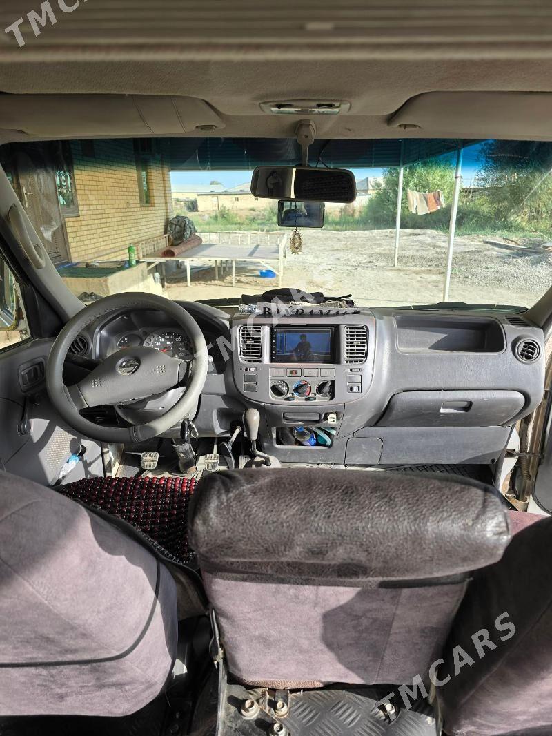 Toyota Hiace 2006 - 140 000 TMT - Векильбазар - img 7