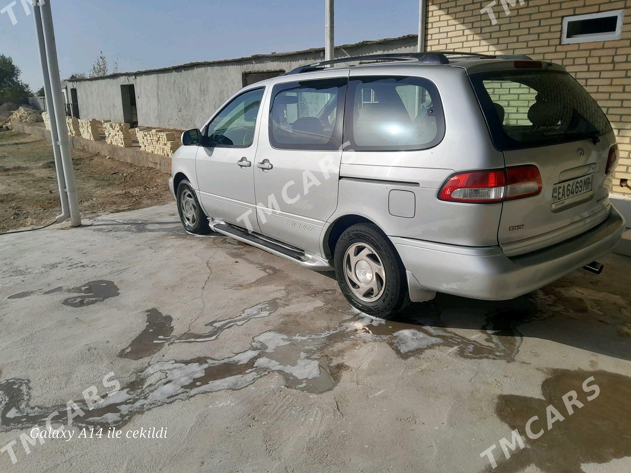 Toyota Sienna 2003 - 220 000 TMT - Ёлётен - img 6