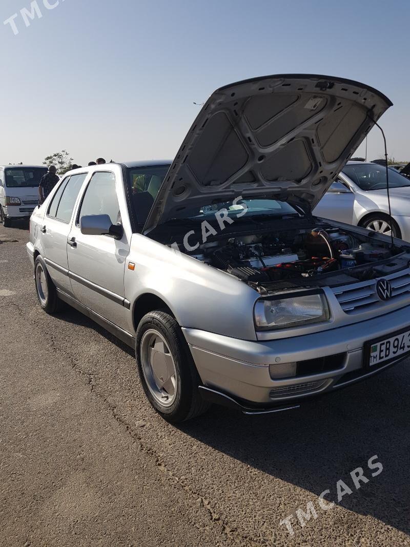 Volkswagen Jetta 1992 - 40 000 TMT - Türkmenabat - img 2