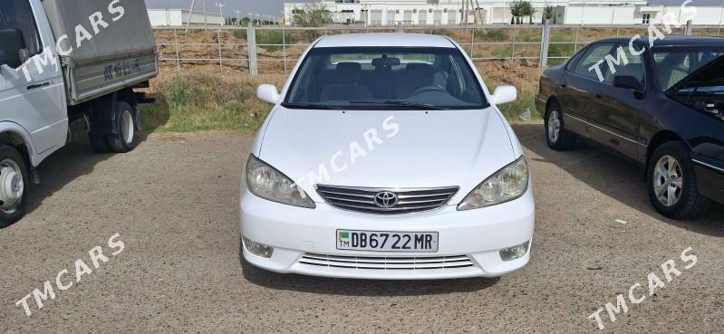 Toyota Camry 2005 - 142 000 TMT - Мургап - img 1
