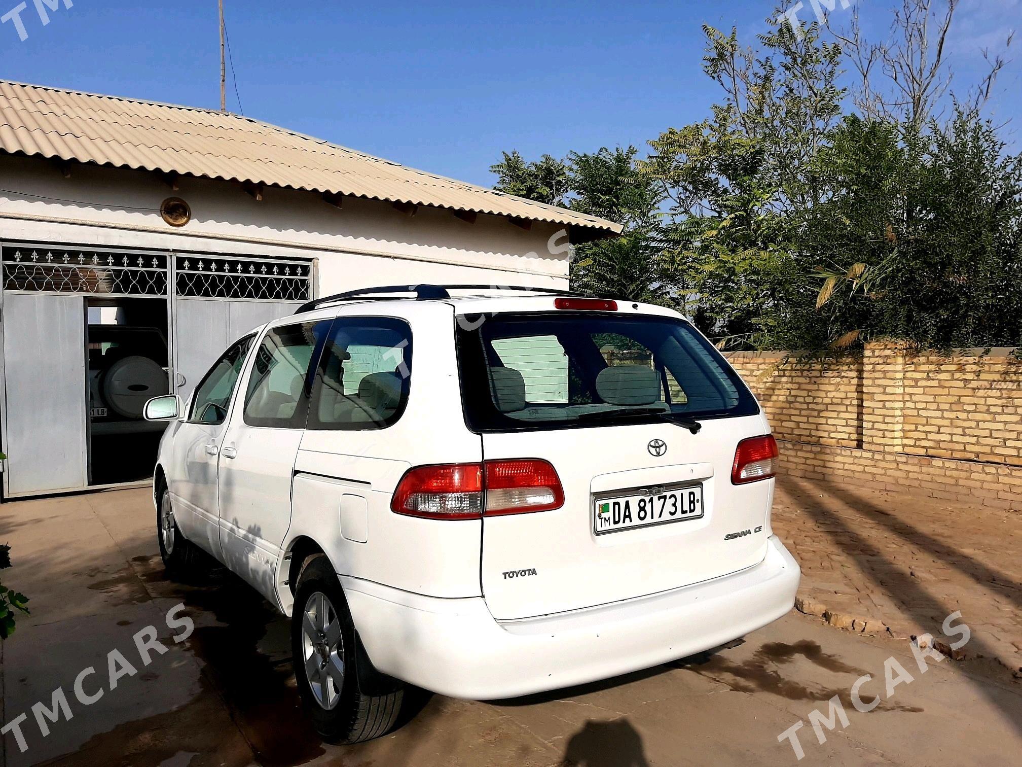Toyota Sienna 2001 - 200 000 TMT - Ходжамбаз - img 5