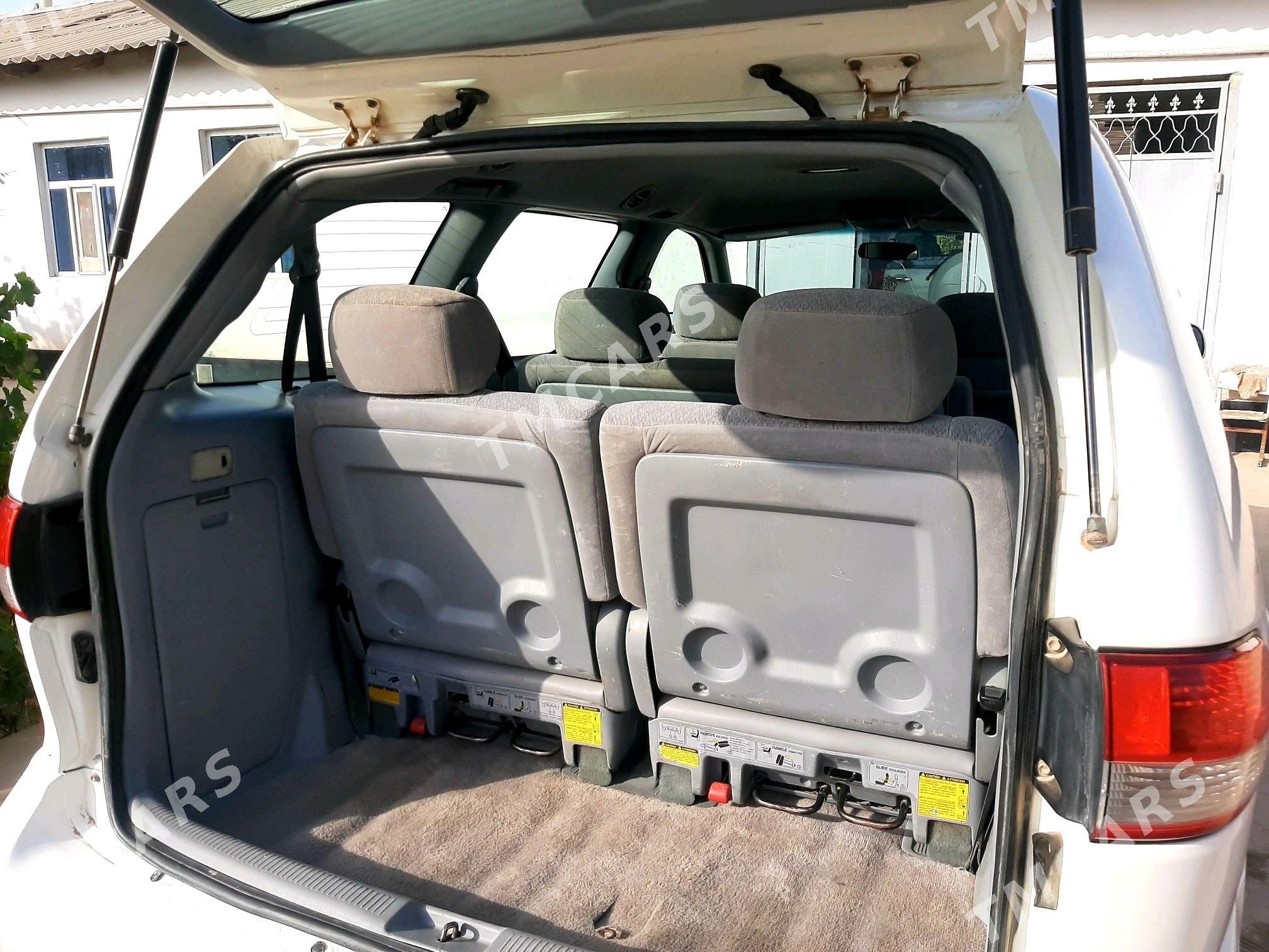 Toyota Sienna 2001 - 200 000 TMT - Ходжамбаз - img 4