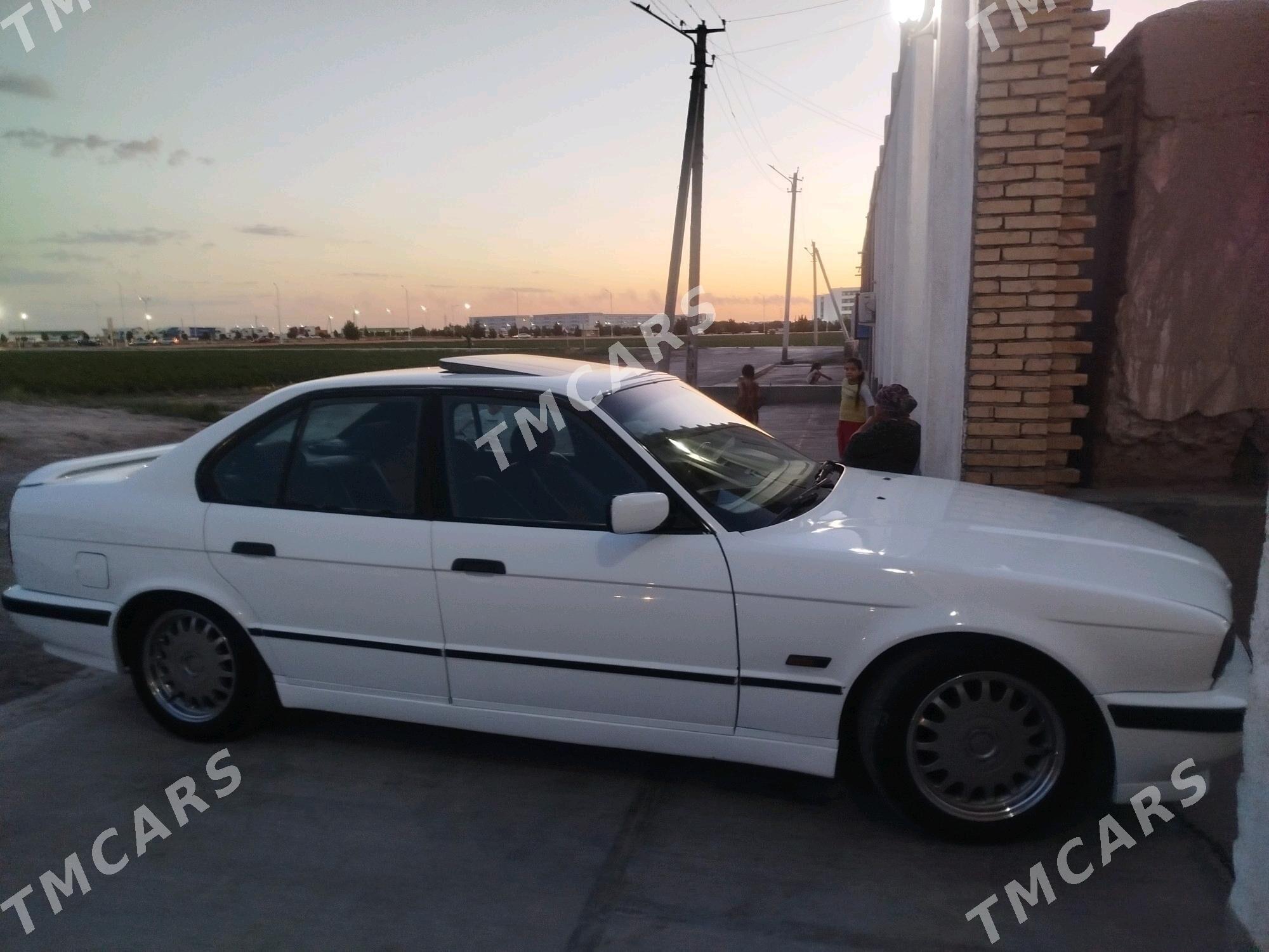 BMW 525 1993 - 60 000 TMT - Çärjew - img 3