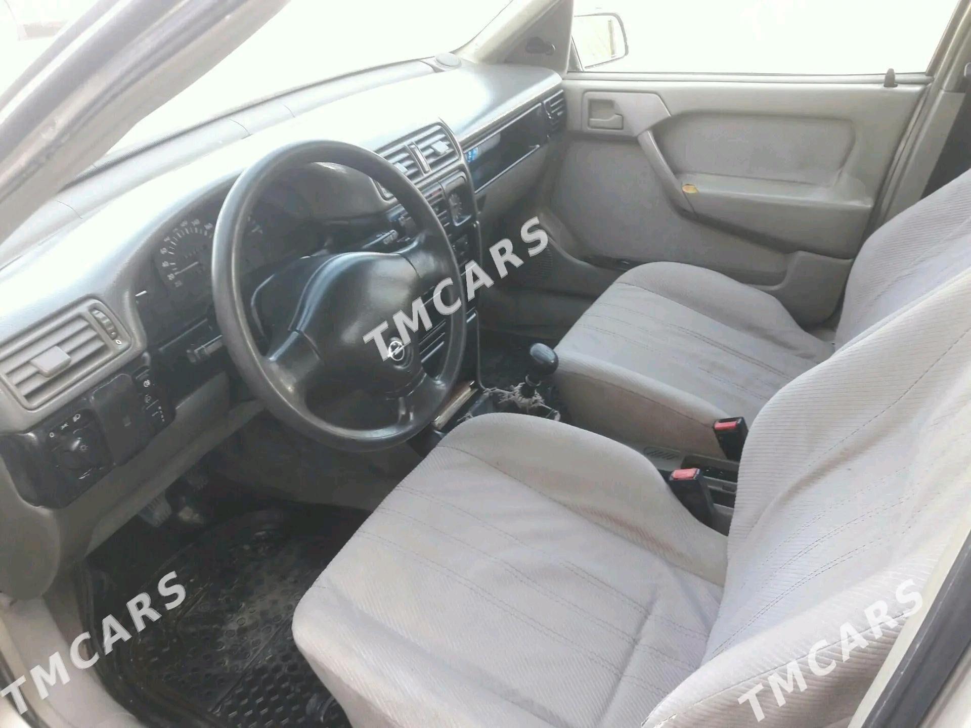 Opel Vectra 1992 - 61 000 TMT - Baýramaly - img 5