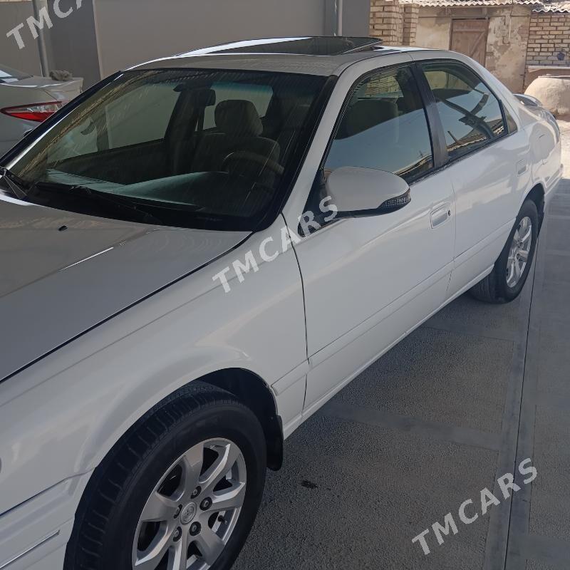 Toyota Camry 1999 - 125 000 TMT - Мары - img 2