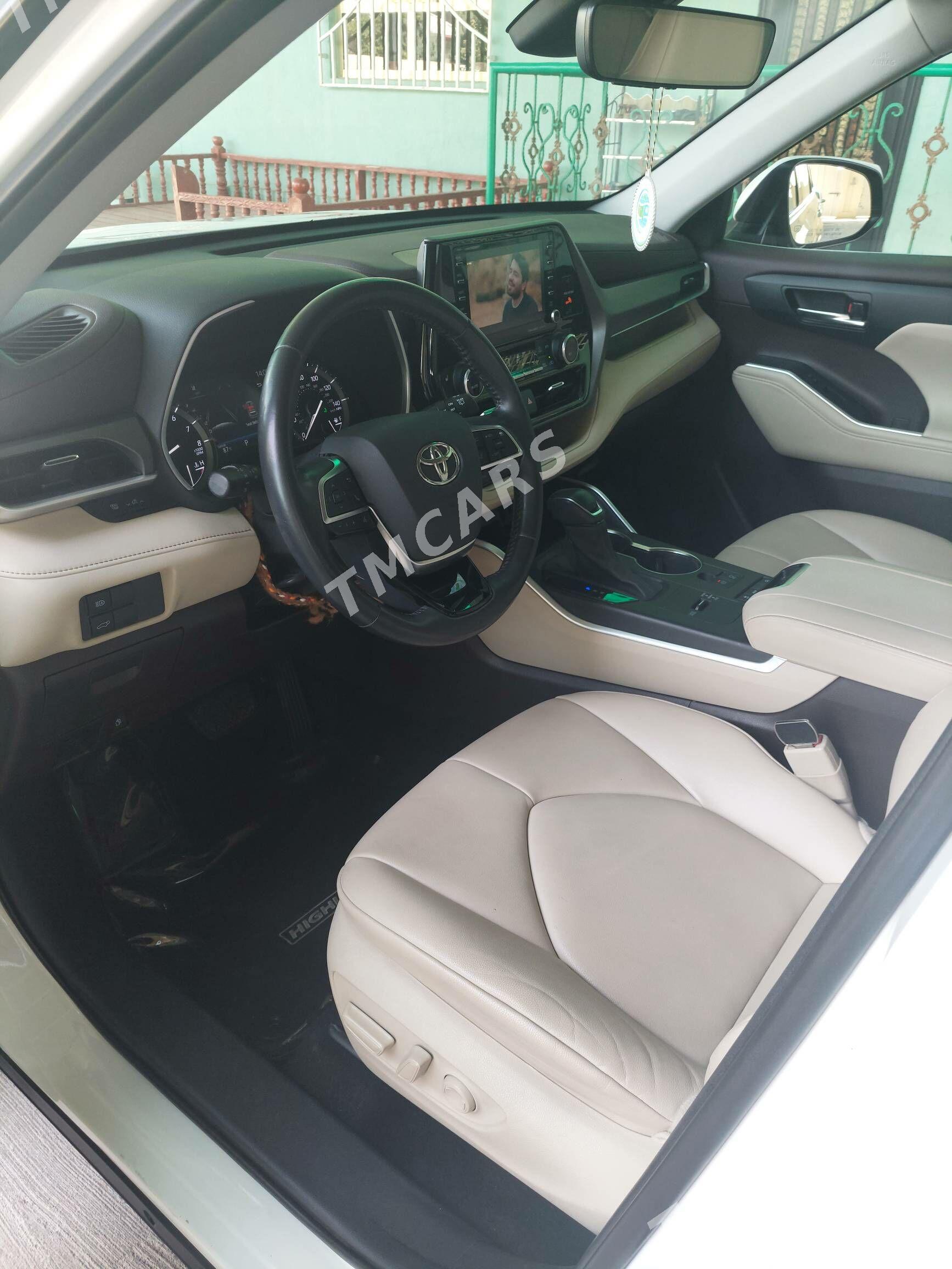 Toyota Highlander 2021 - 630 000 TMT - Ашхабад - img 8