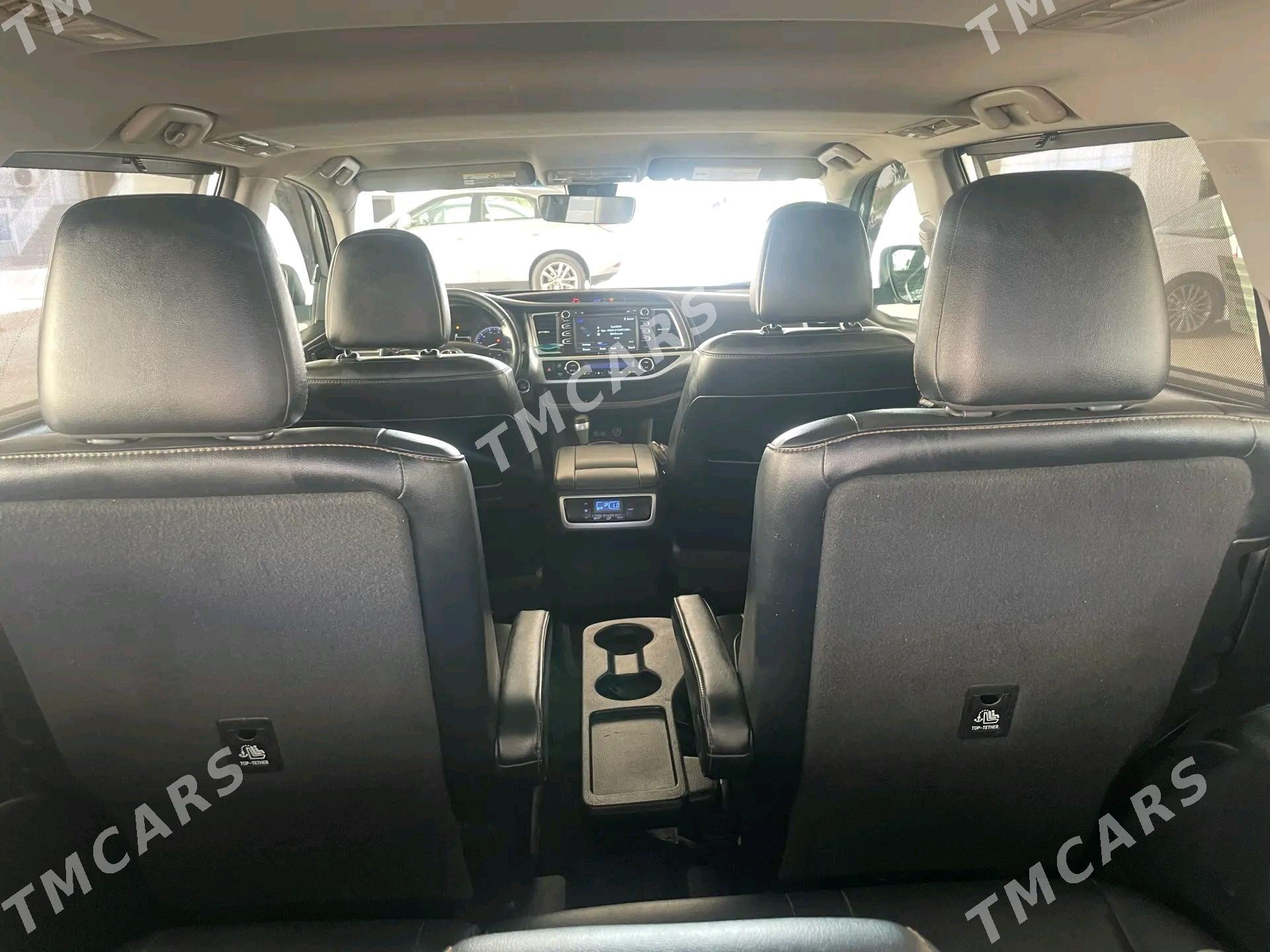 Toyota Highlander 2019 - 450 000 TMT - Türkmenabat - img 7