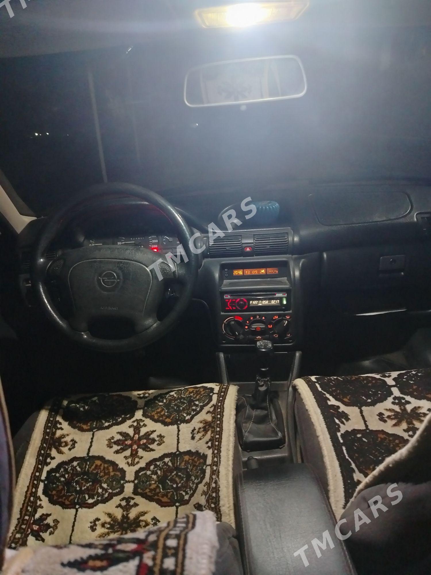 Opel Astra 1996 - 55 000 TMT - Гороглы (Тагта) - img 4