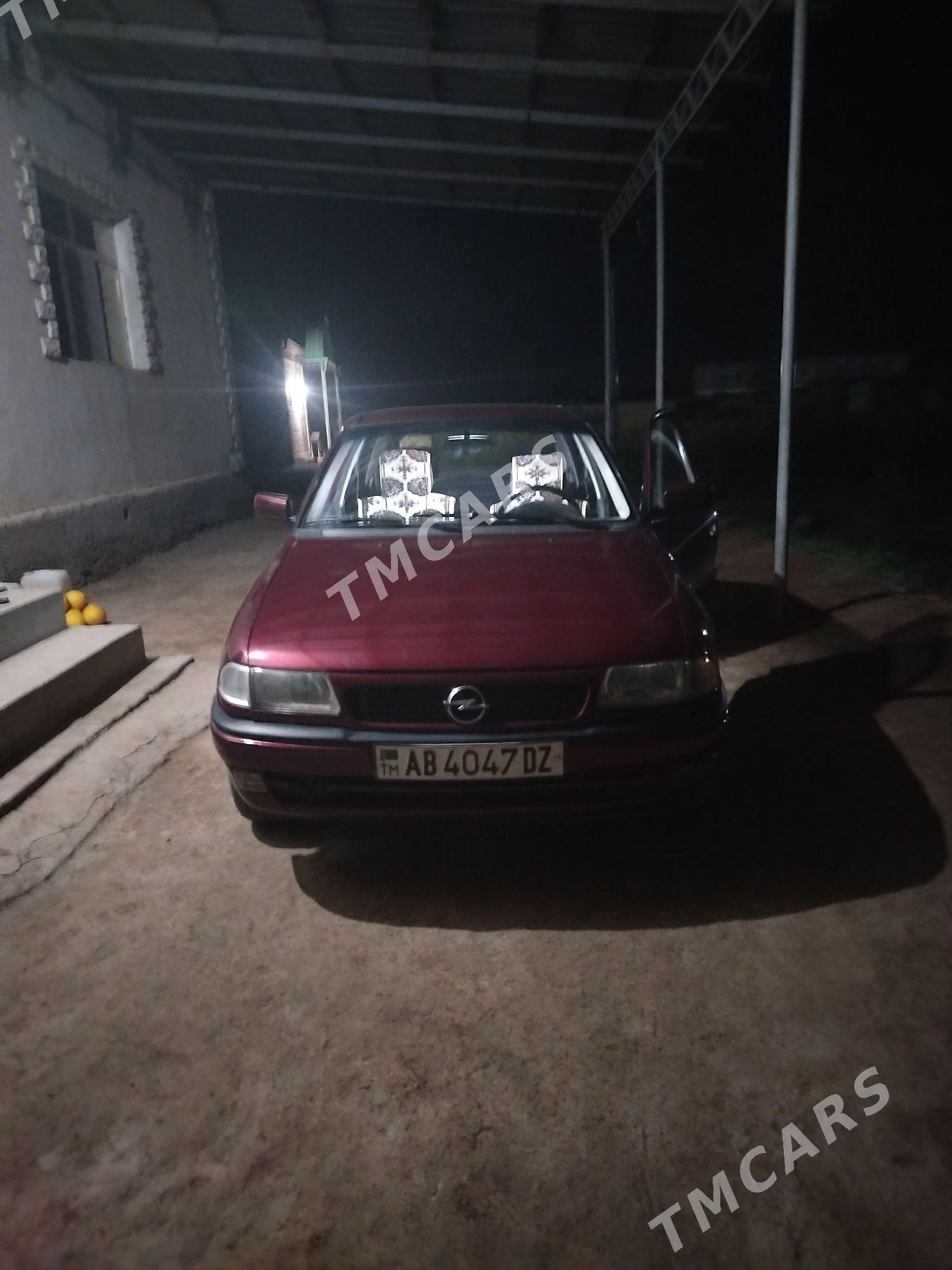 Opel Astra 1996 - 55 000 TMT - Гороглы (Тагта) - img 9