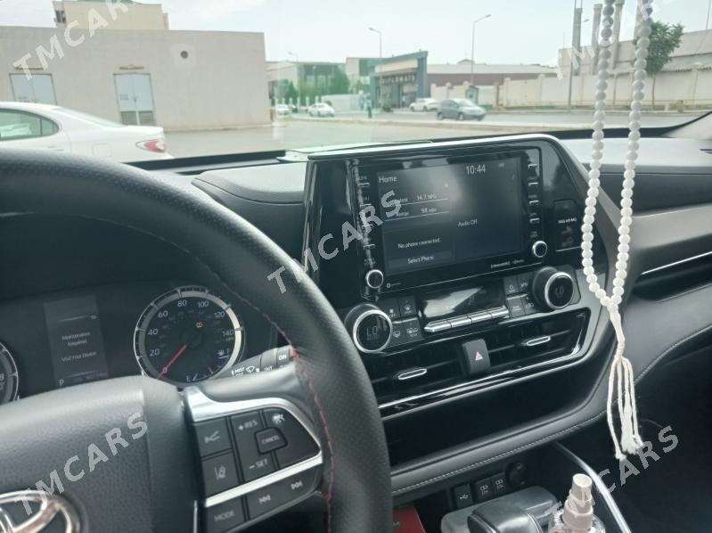 Toyota Highlander 2020 - 600 000 TMT - Мары - img 4