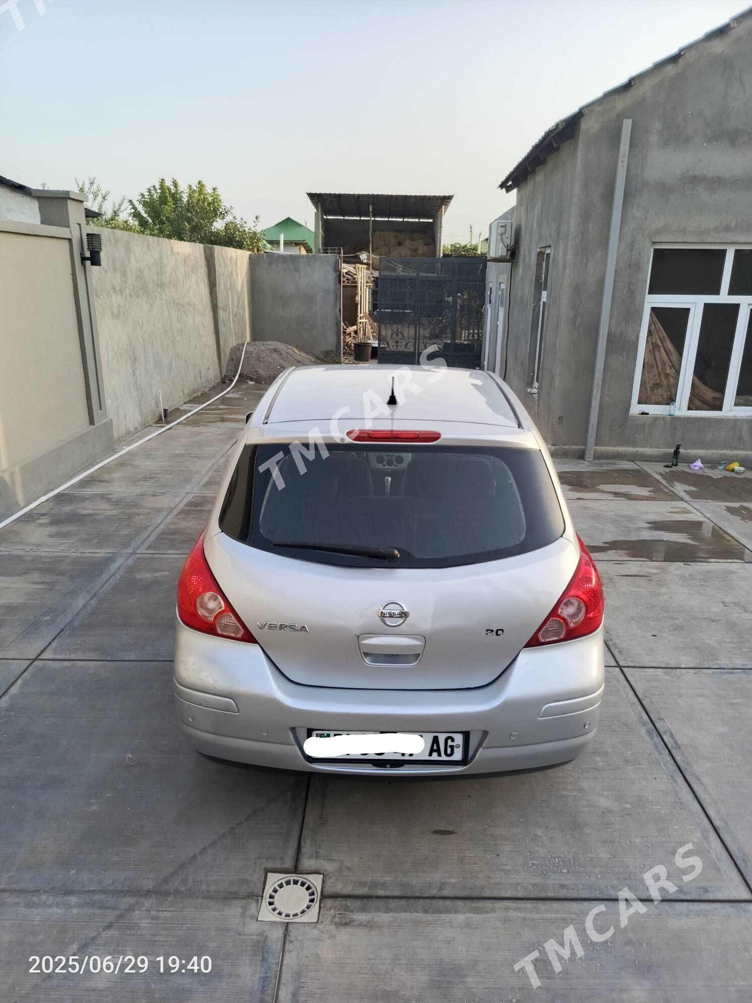 Nissan Versa 2011 - 130 000 TMT - Ашхабад - img 4