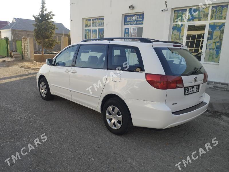 Toyota Sienna 2004 - 185 000 TMT - Balkanabat - img 4
