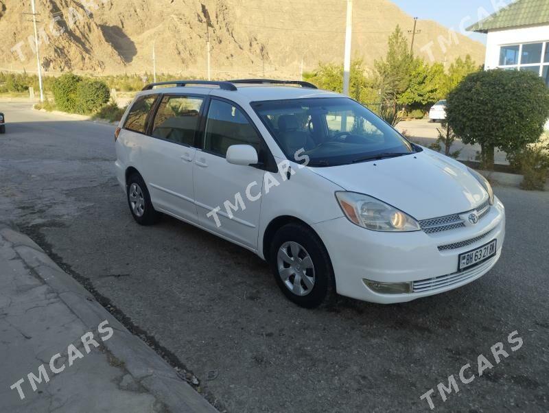 Toyota Sienna 2004 - 185 000 TMT - Balkanabat - img 3
