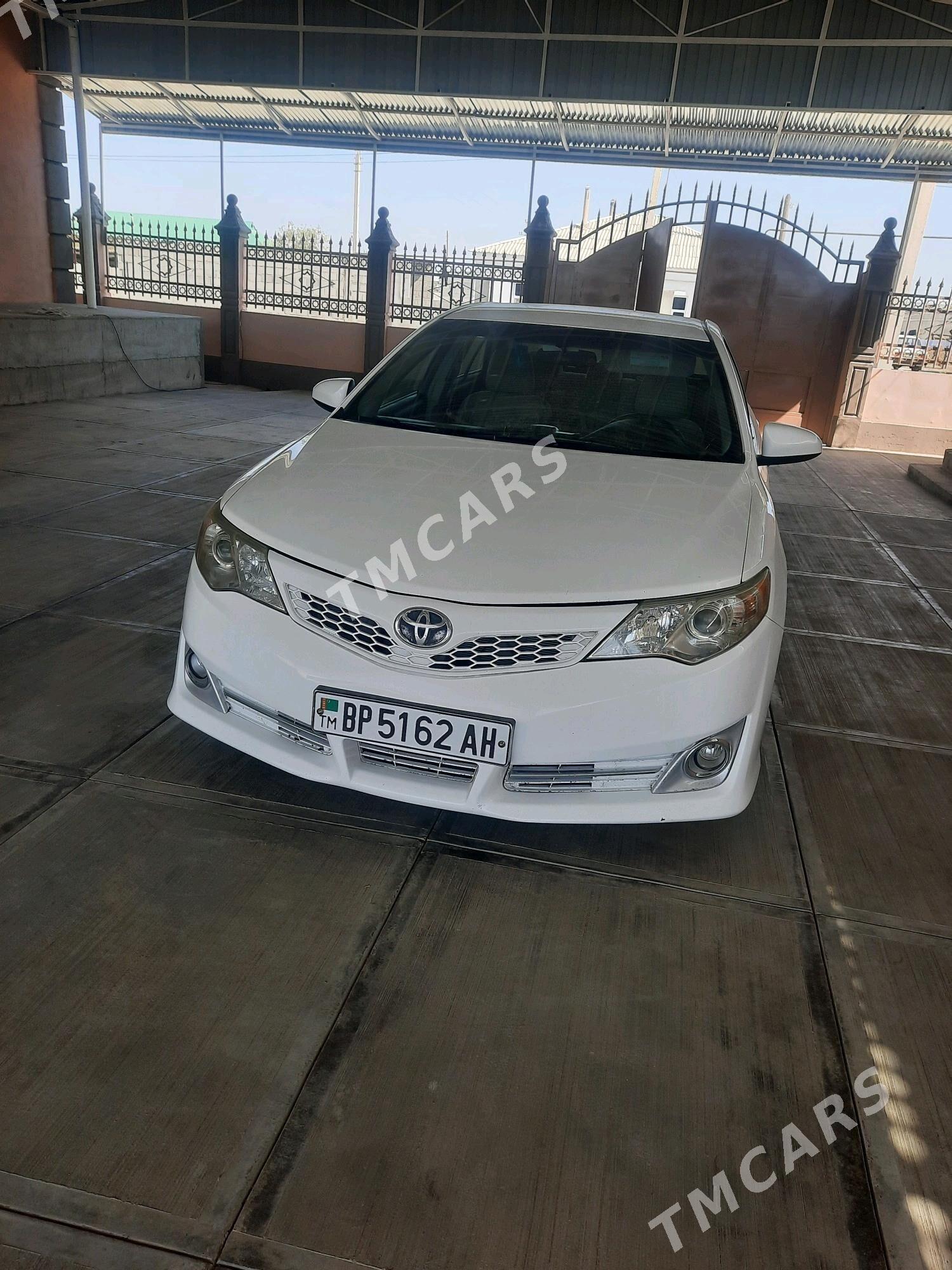 Toyota Camry 2012 - 235 000 TMT - Gökdepe - img 2