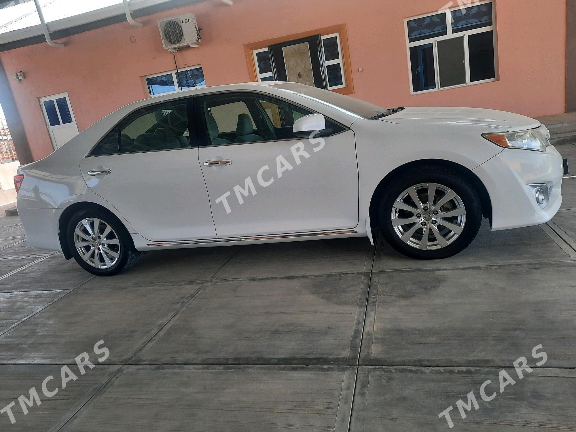 Toyota Camry 2012 - 235 000 TMT - Gökdepe - img 4