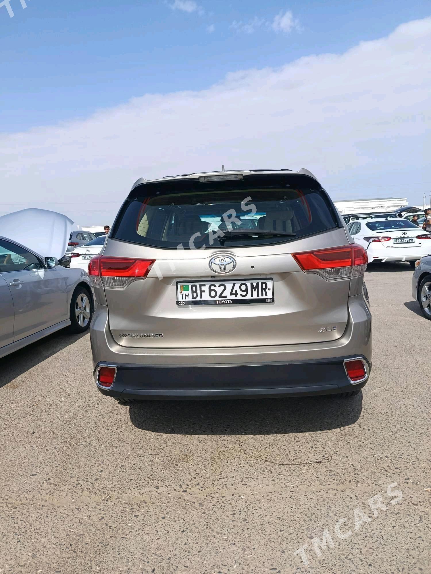 Toyota Highlander 2015 - 375 000 TMT - Сакарчага - img 2