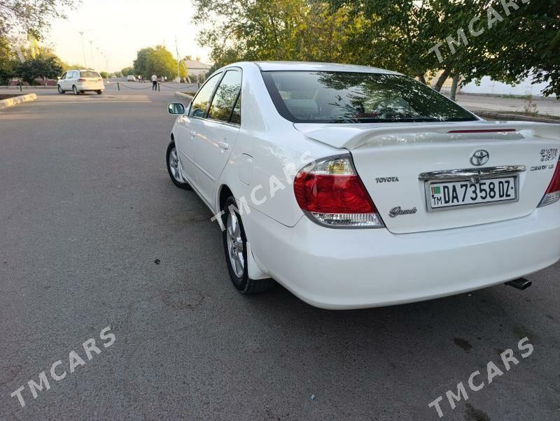 Toyota Camry 2005 - 155 000 TMT - Köneürgenç - img 4