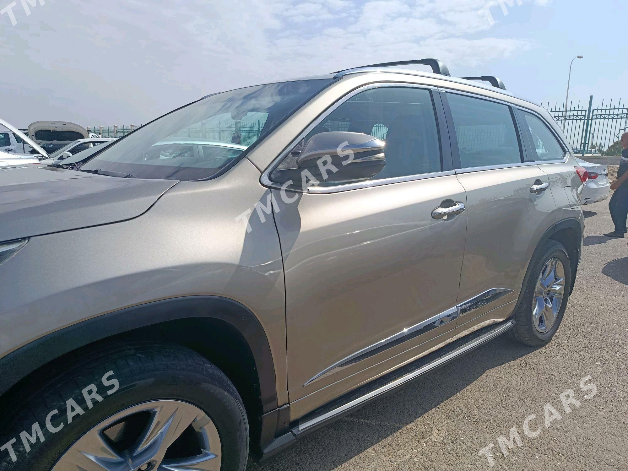 Toyota Highlander 2015 - 375 000 TMT - Сакарчага - img 3