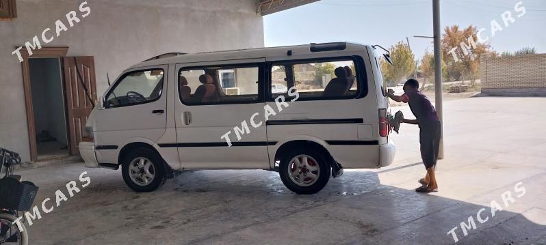 Toyota Hiace 1992 - 50 000 TMT - Мары - img 8