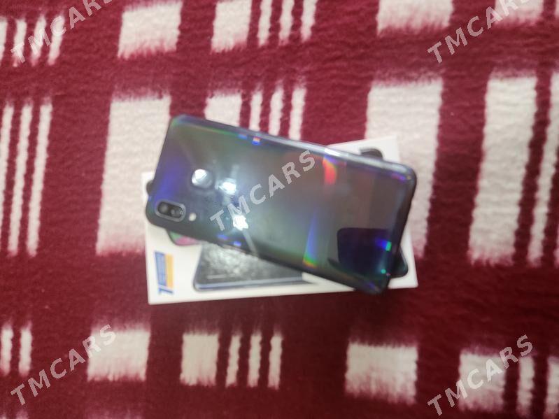 samsung a40 - Ашхабад - img 2