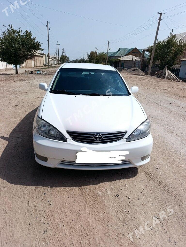 Toyota Camry 2002 - 150 000 TMT - Теджен - img 2
