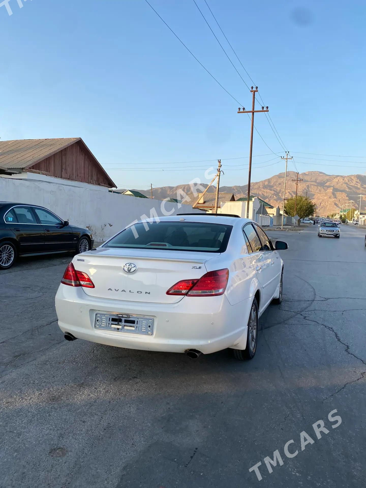Toyota Avalon 2005 - 180 000 TMT - Balkanabat - img 3