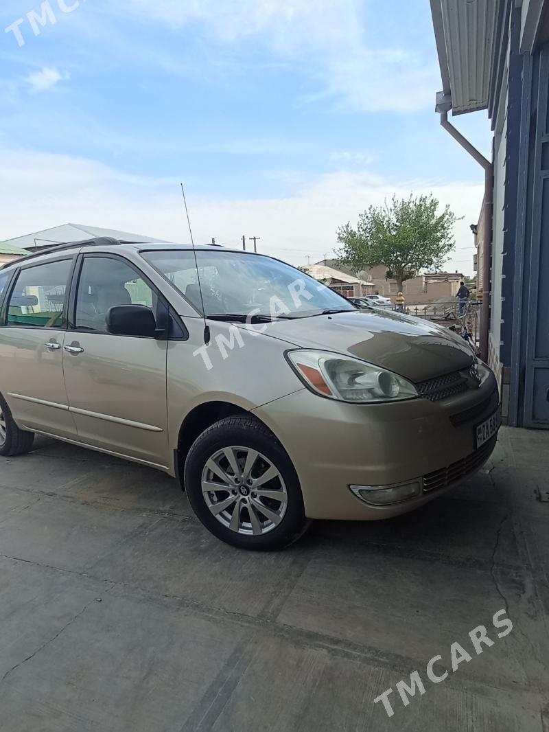 Toyota Sienna 2004 - 220 000 TMT - Türkmenabat - img 3