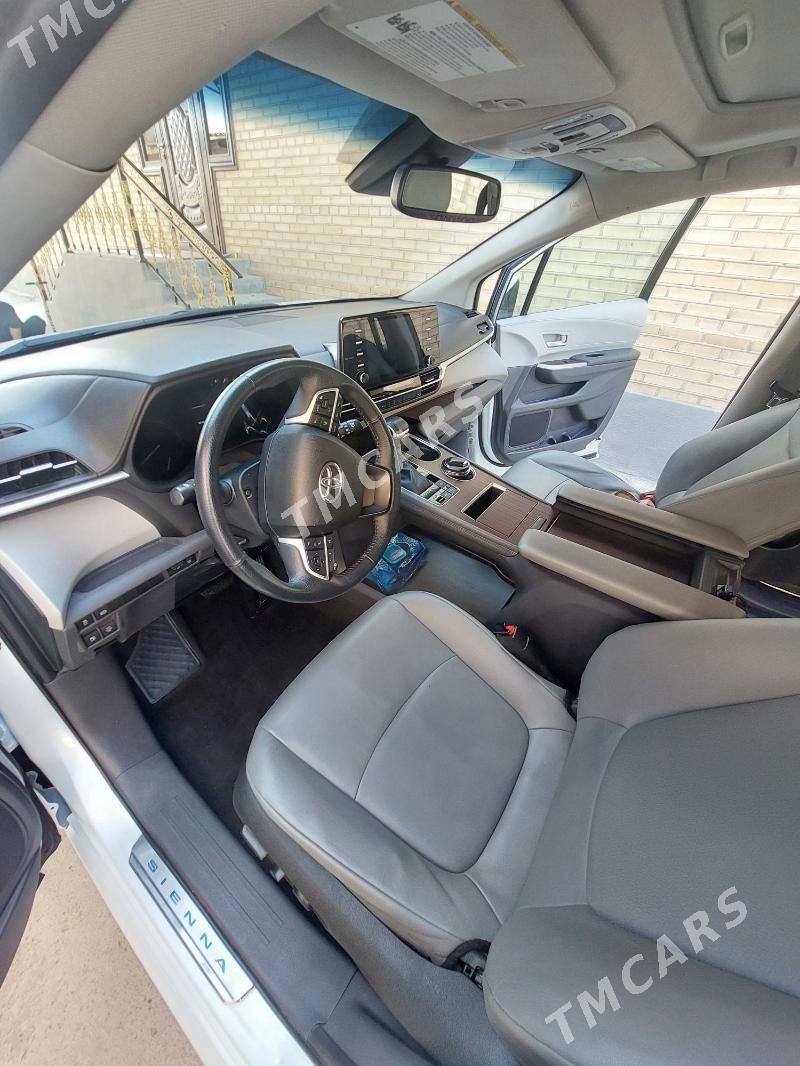 Toyota Sienna 2022 - 500 000 TMT - Ашхабад - img 10