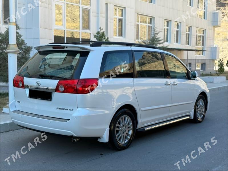 Toyota Sienna 2009 - 299 000 TMT - Туркменбаши - img 4