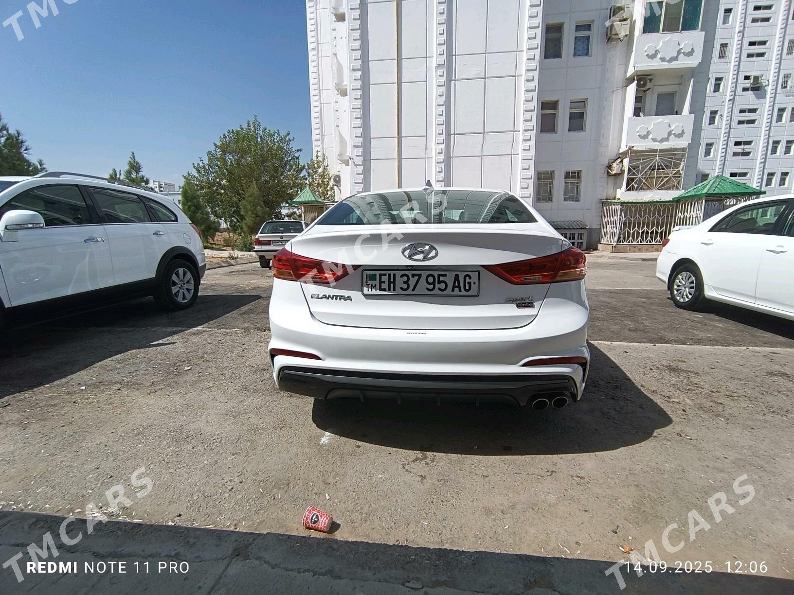 Hyundai Elantra 2017 - 200 000 TMT - Aşgabat - img 5
