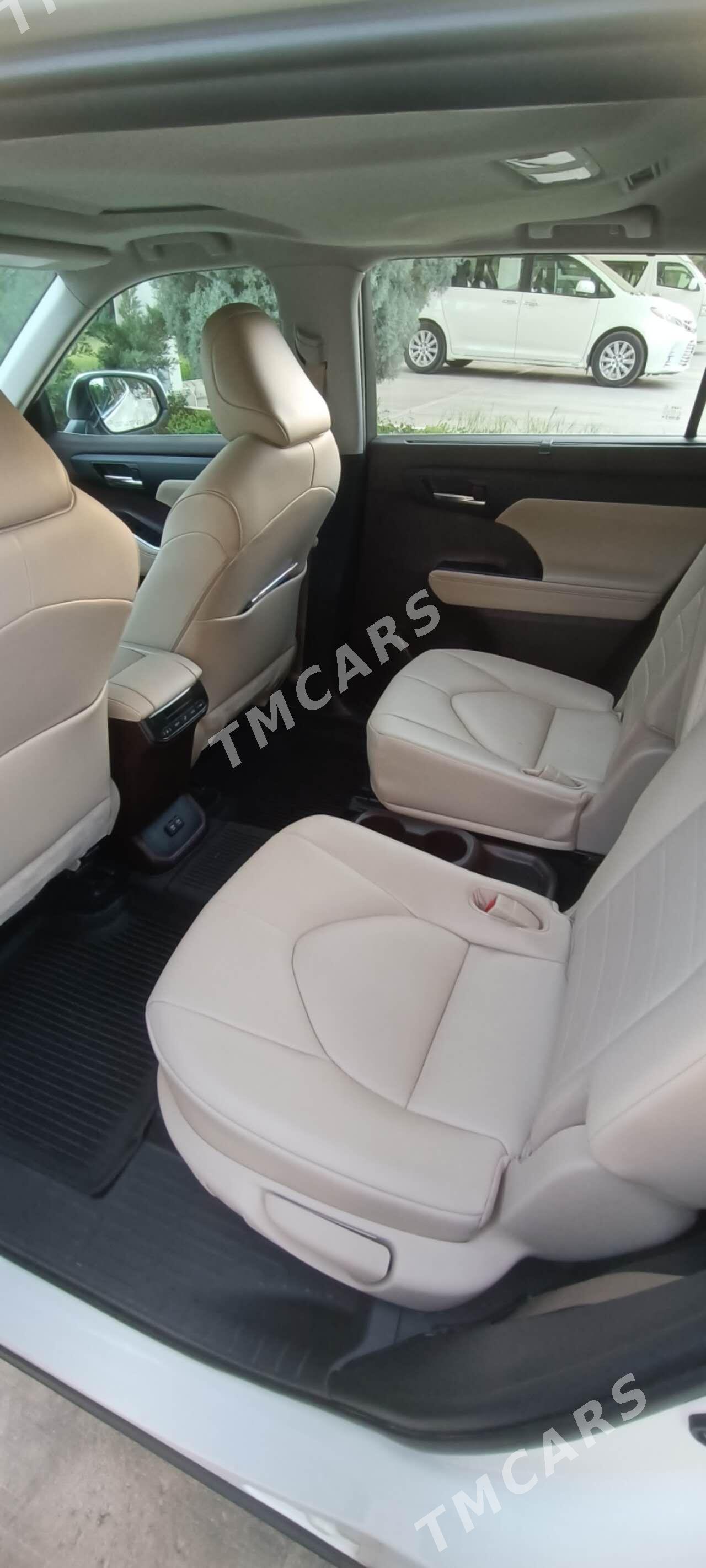 Toyota Highlander 2021 - 600 000 TMT - Мары - img 3