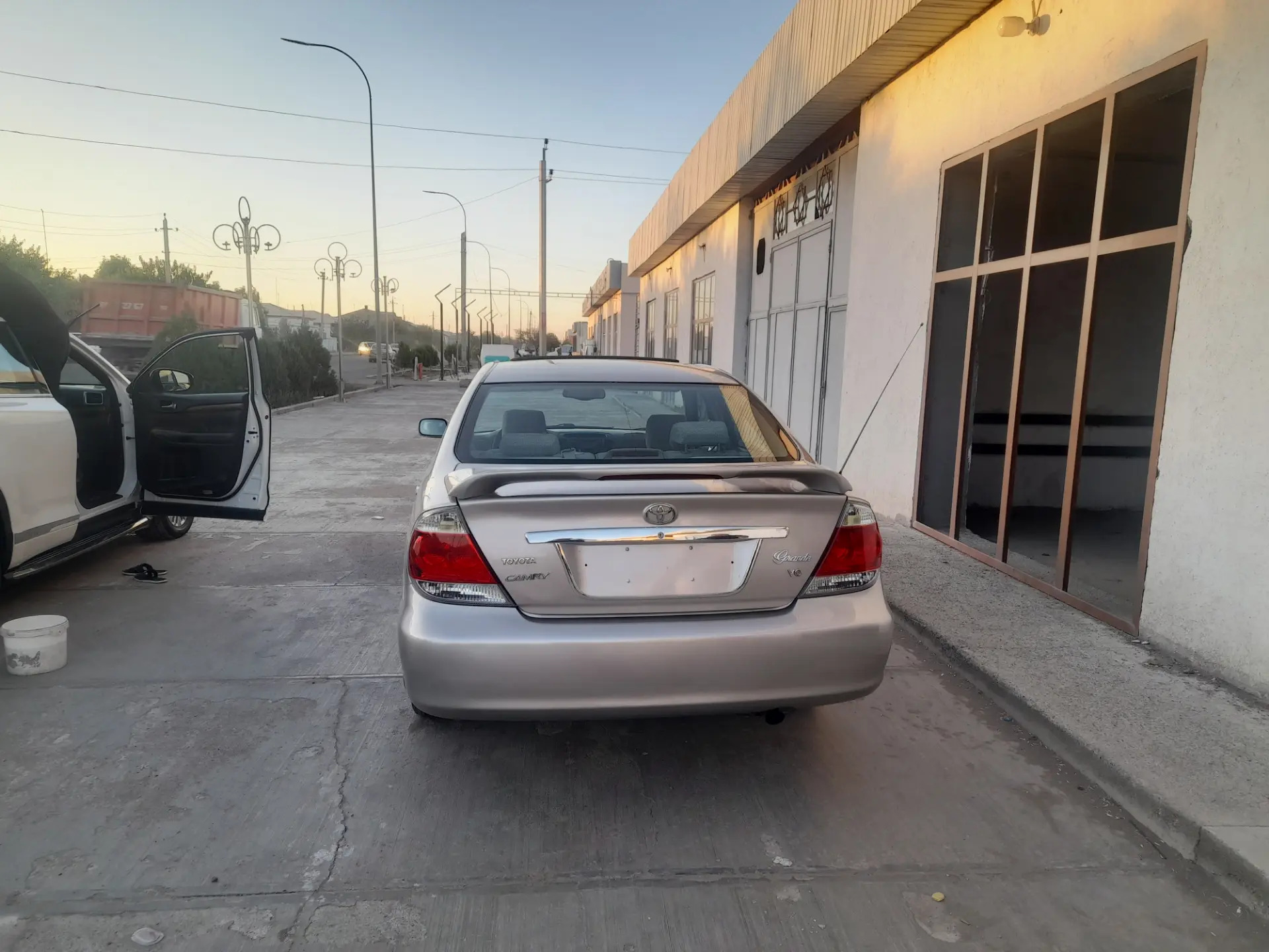 Toyota Camry 2004 - 205 000 TMT - Дашогуз - img 8