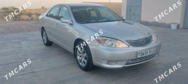Toyota Camry 2004 - 135 000 TMT - Саят - img 2