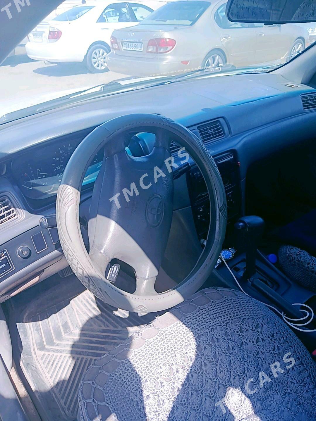 Toyota Camry 1998 - 110 000 TMT - Сакар - img 3