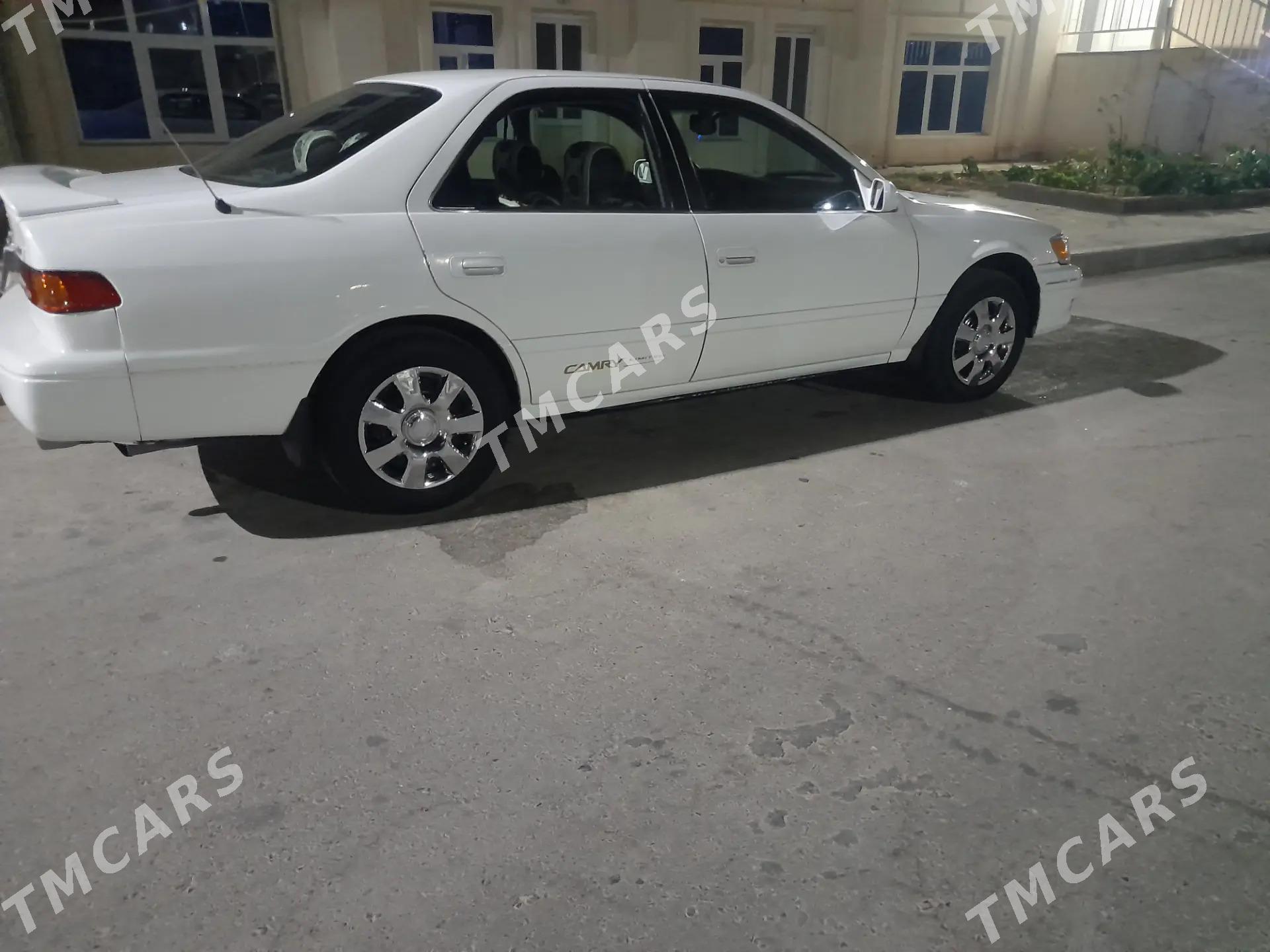 Toyota Camry 2000 - 125 000 TMT - Туркменабат - img 2