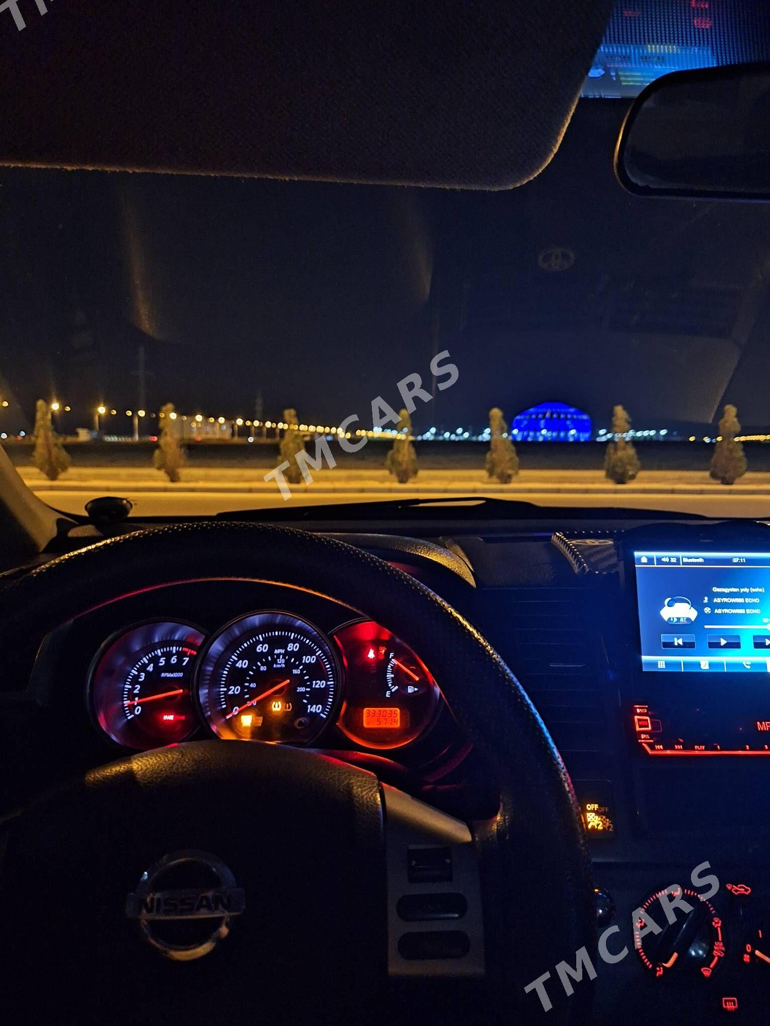 Nissan Versa 2010 - 110 000 TMT - Балканабат - img 7