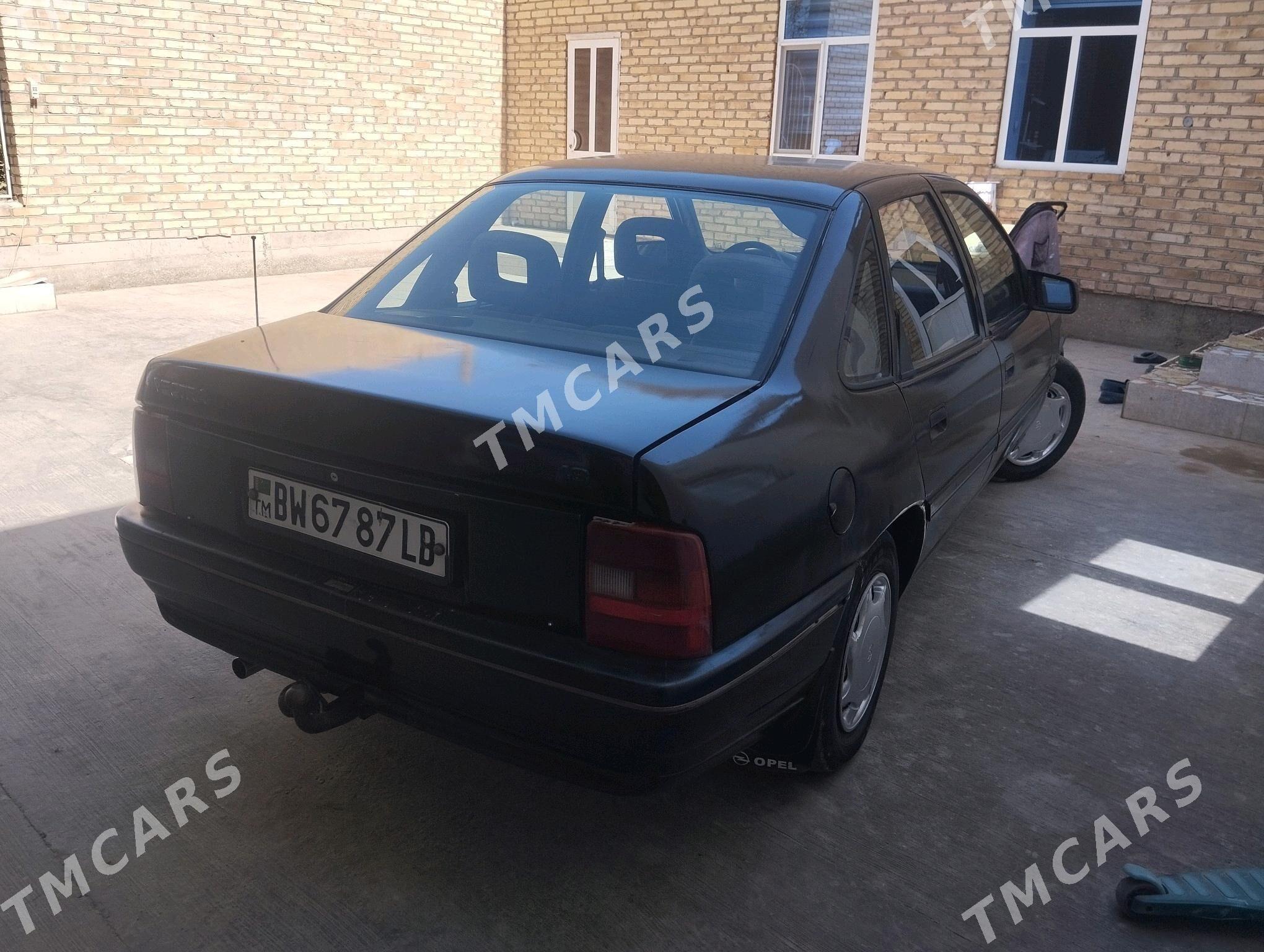 Opel Vectra 1992 - 28 000 TMT - Чарджоу - img 7