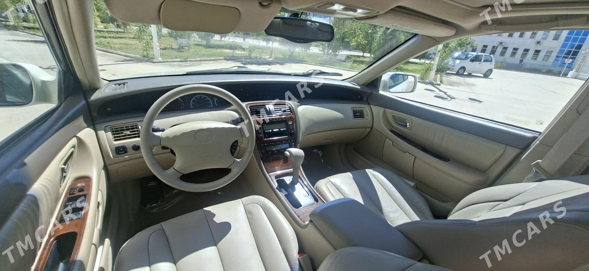 Toyota Avalon 2001 - 230 000 TMT - Дашогуз - img 5