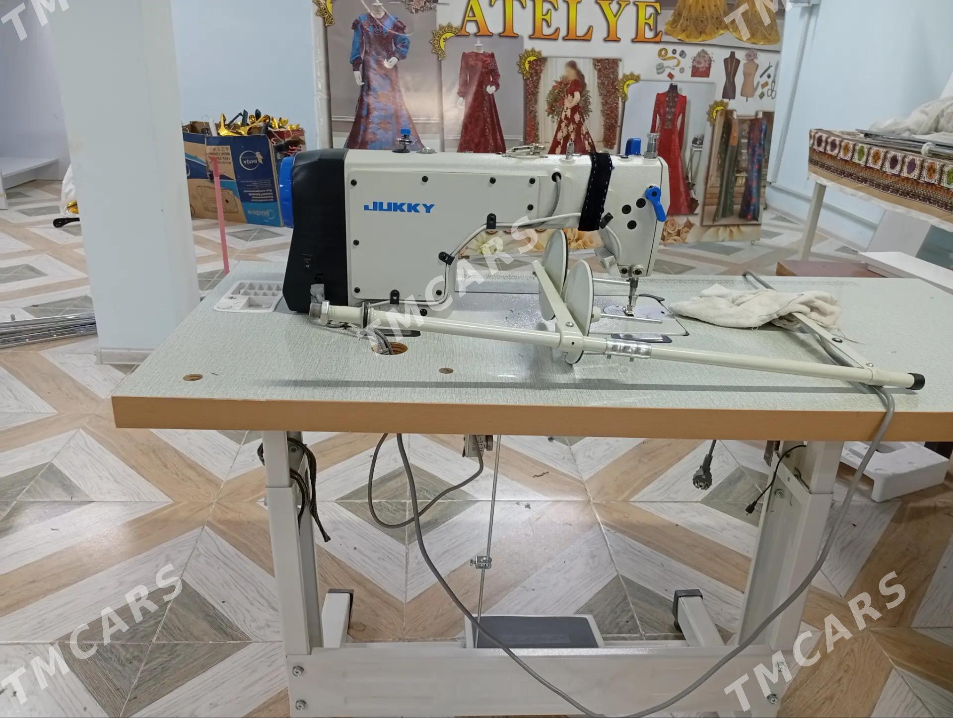 Tikinçilik enjamlary stol - Гёкдепе - img 1