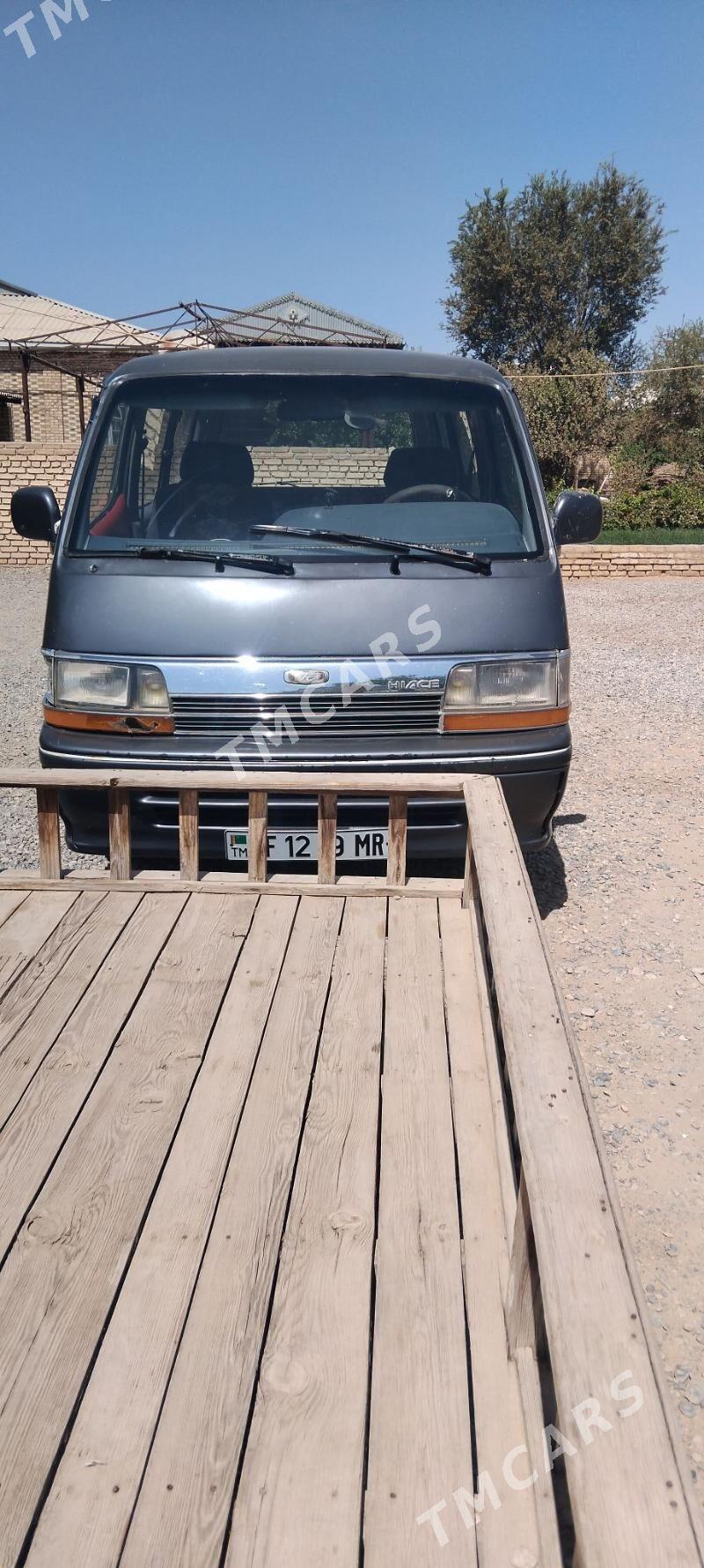 Toyota Hiace 1992 - 48 000 TMT - Мары - img 3