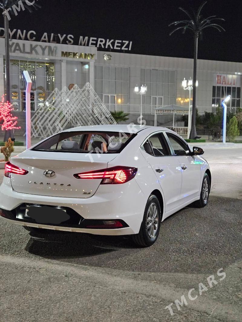 Hyundai Elantra 2019 - 206 000 TMT - Ялкым - img 4