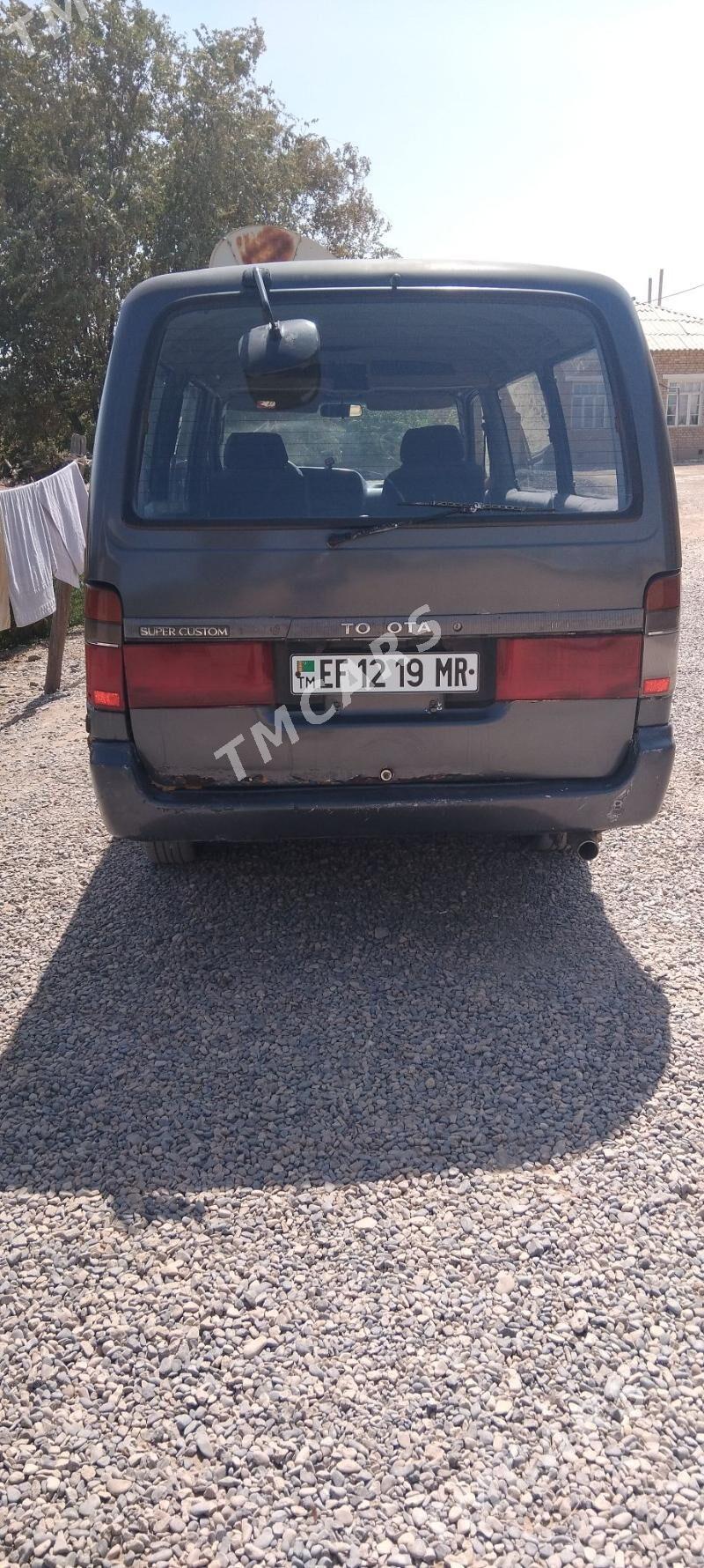 Toyota Hiace 1992 - 48 000 TMT - Мары - img 5