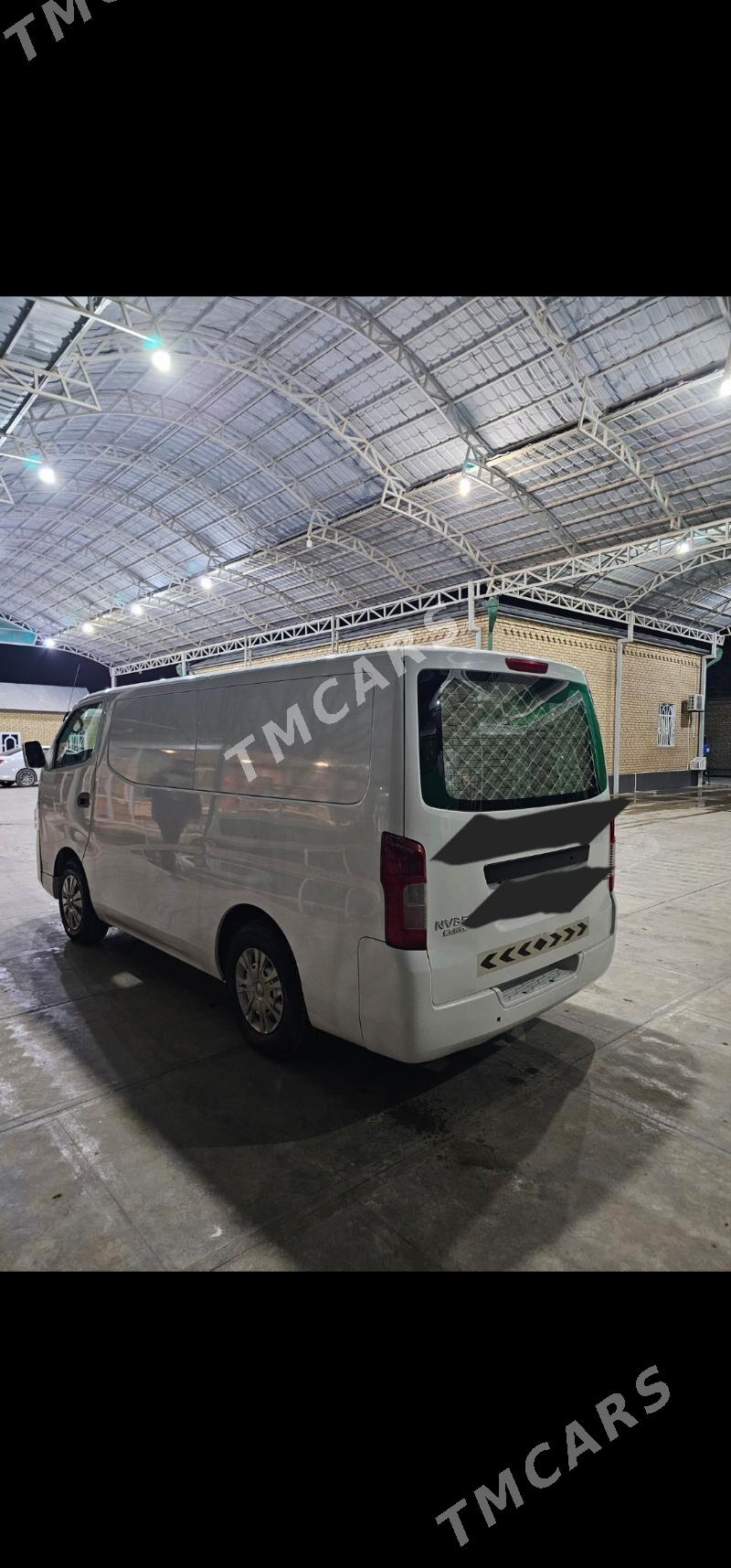 Nissan Urvan 2020 - 320 000 TMT - Wekilbazar - img 2