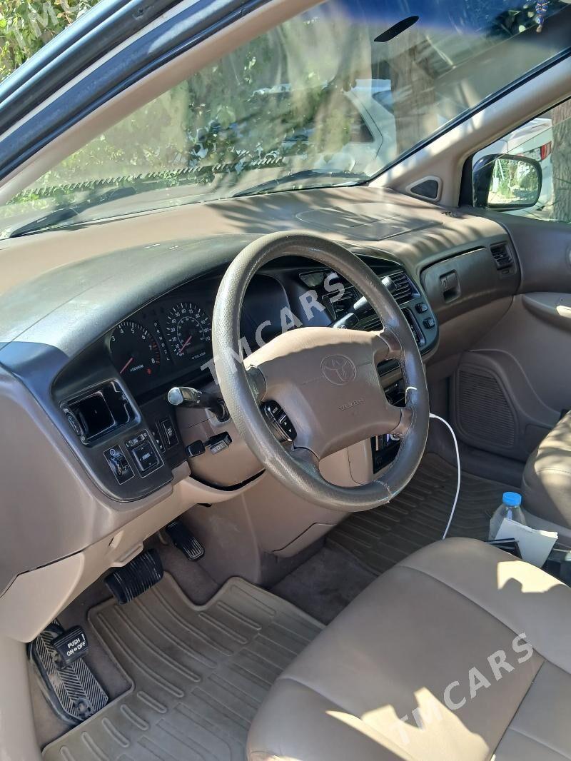Toyota Sienna 1999 - 140 000 TMT - Гурбансолтан Едже - img 3