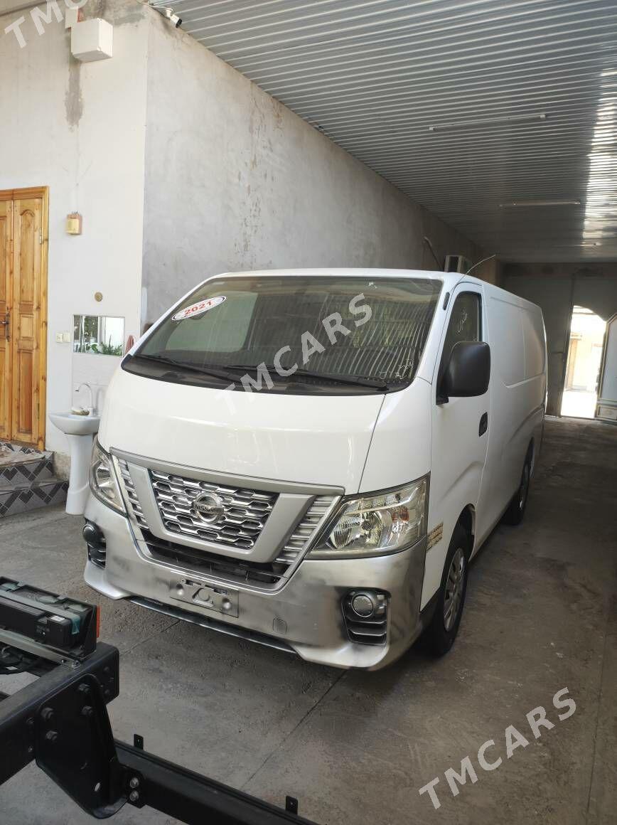 Nissan Urvan 2021 - 300 000 TMT - Aşgabat - img 4