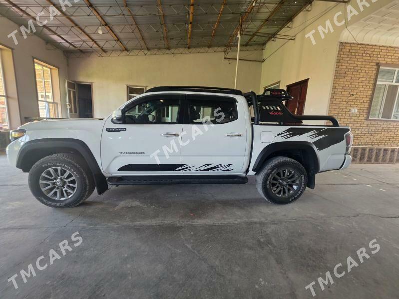 Toyota Tacoma 2022 - 510 000 TMT - Türkmenabat - img 4