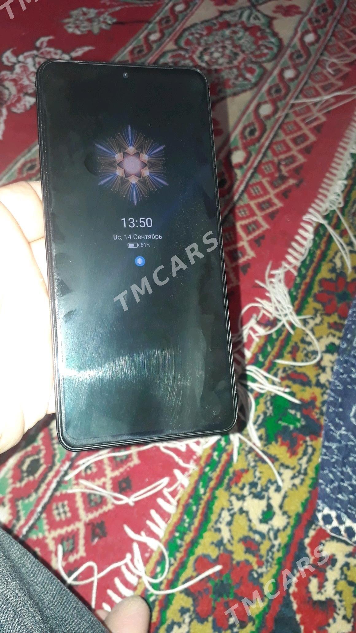 mi pocco f 4 - Mary - img 3