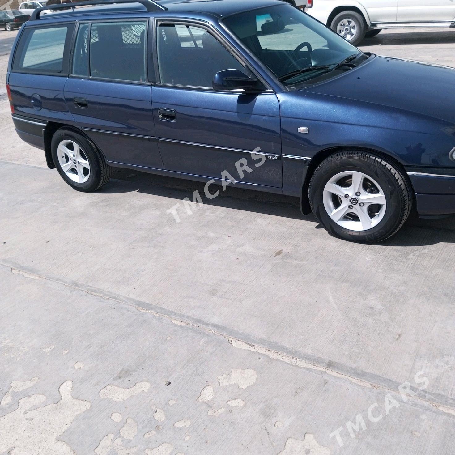 Opel Astra 1996 - 47 000 TMT - Мары - img 8