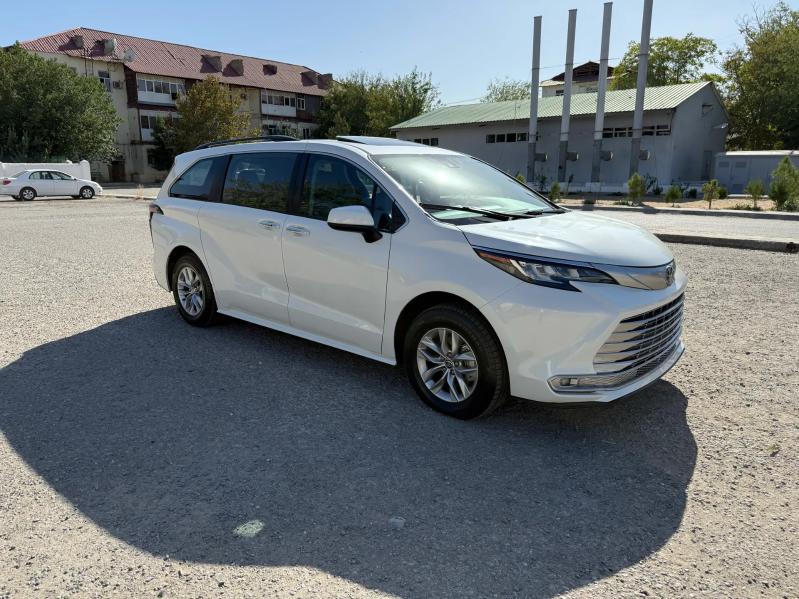 Toyota Sienna 2021 - 540 000 TMT - Ашхабад - img 3